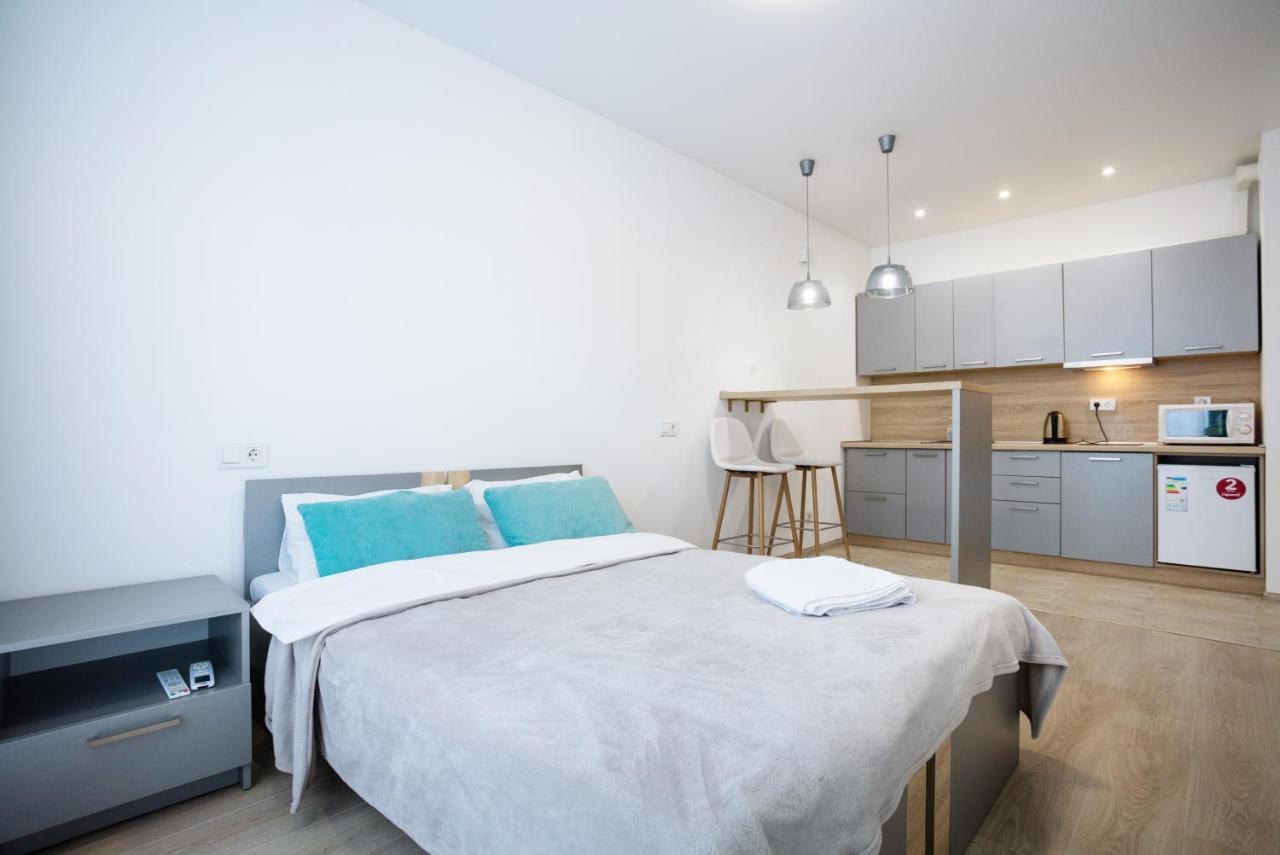 Nyvky Like Home - Studio - Apt 21 Kijów Zewnętrze zdjęcie